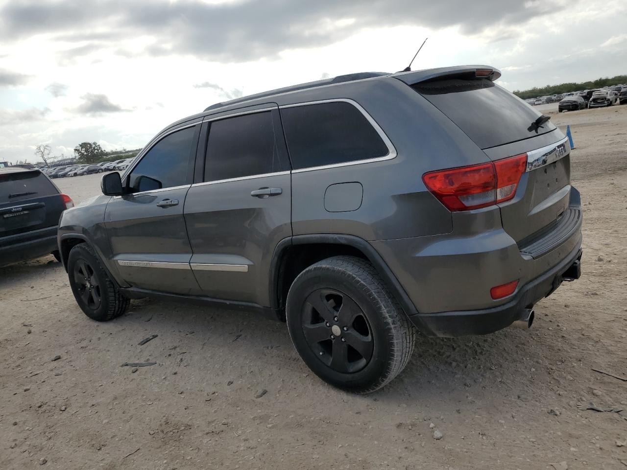 2012 Jeep Grand Cherokee - Image 2