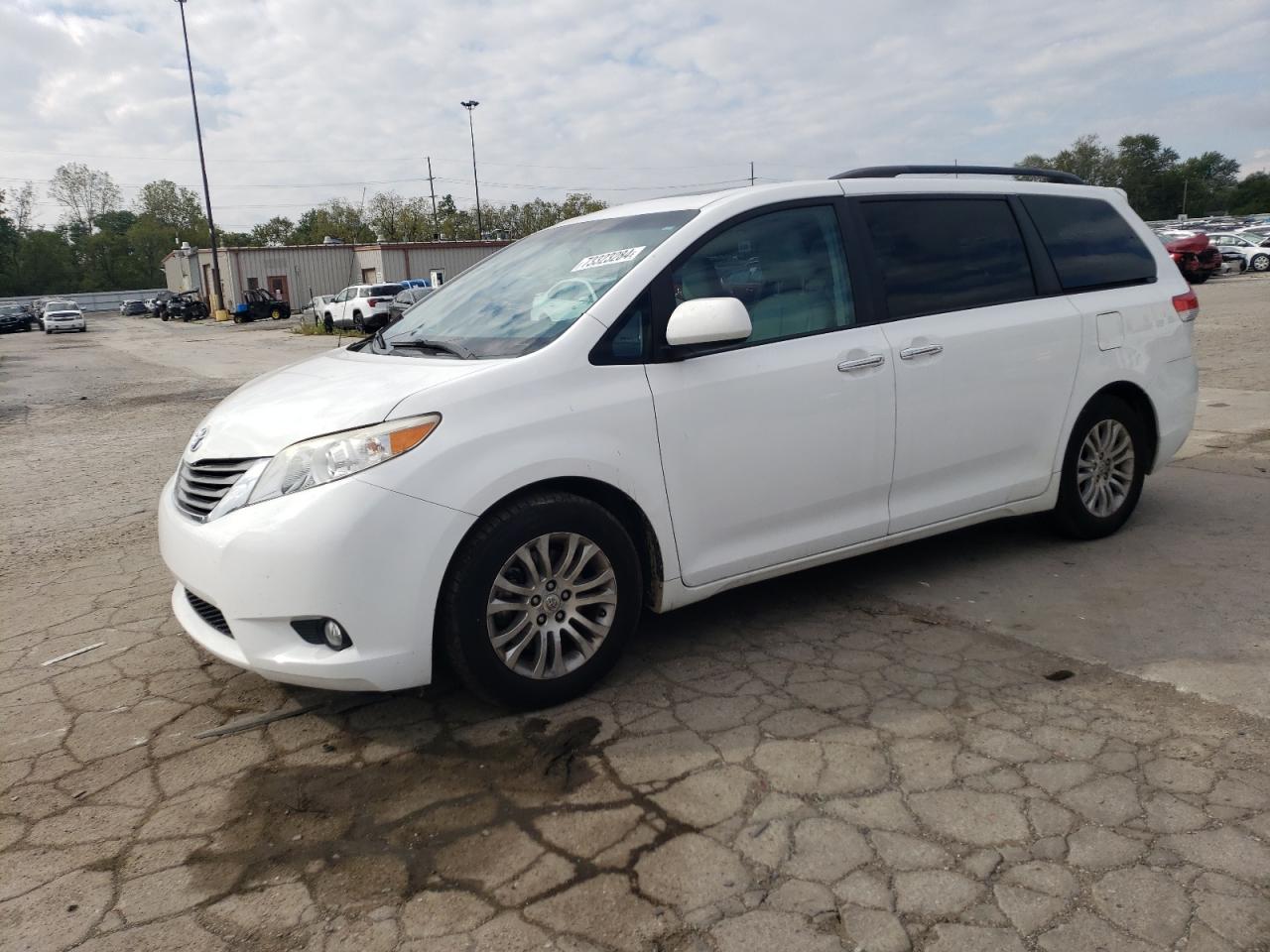 5TDYK3DC0CS250830 2012 Toyota Sienna Xle