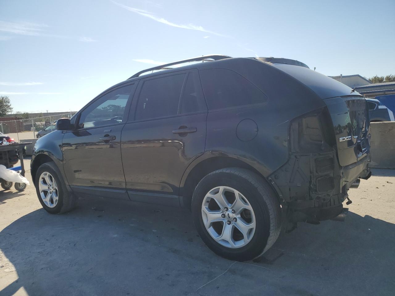 2014 Ford Edge - Image 2