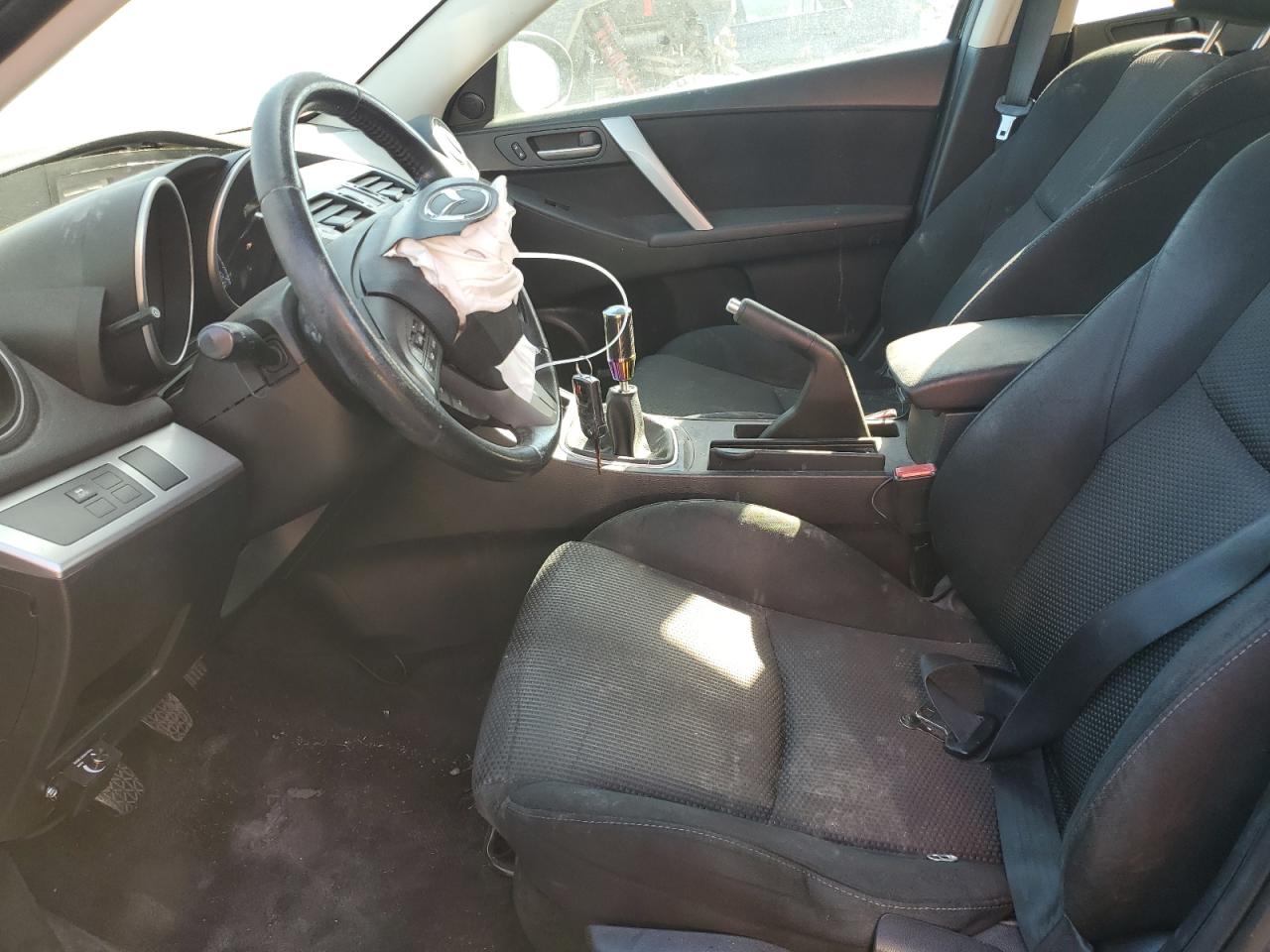 2012 Mazda 3 - Image 7