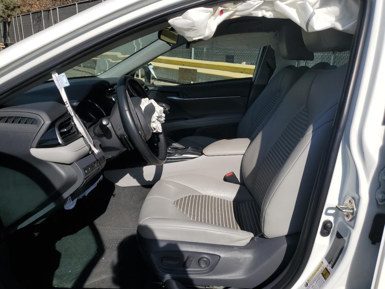 2019 Toyota Camry - Image 7