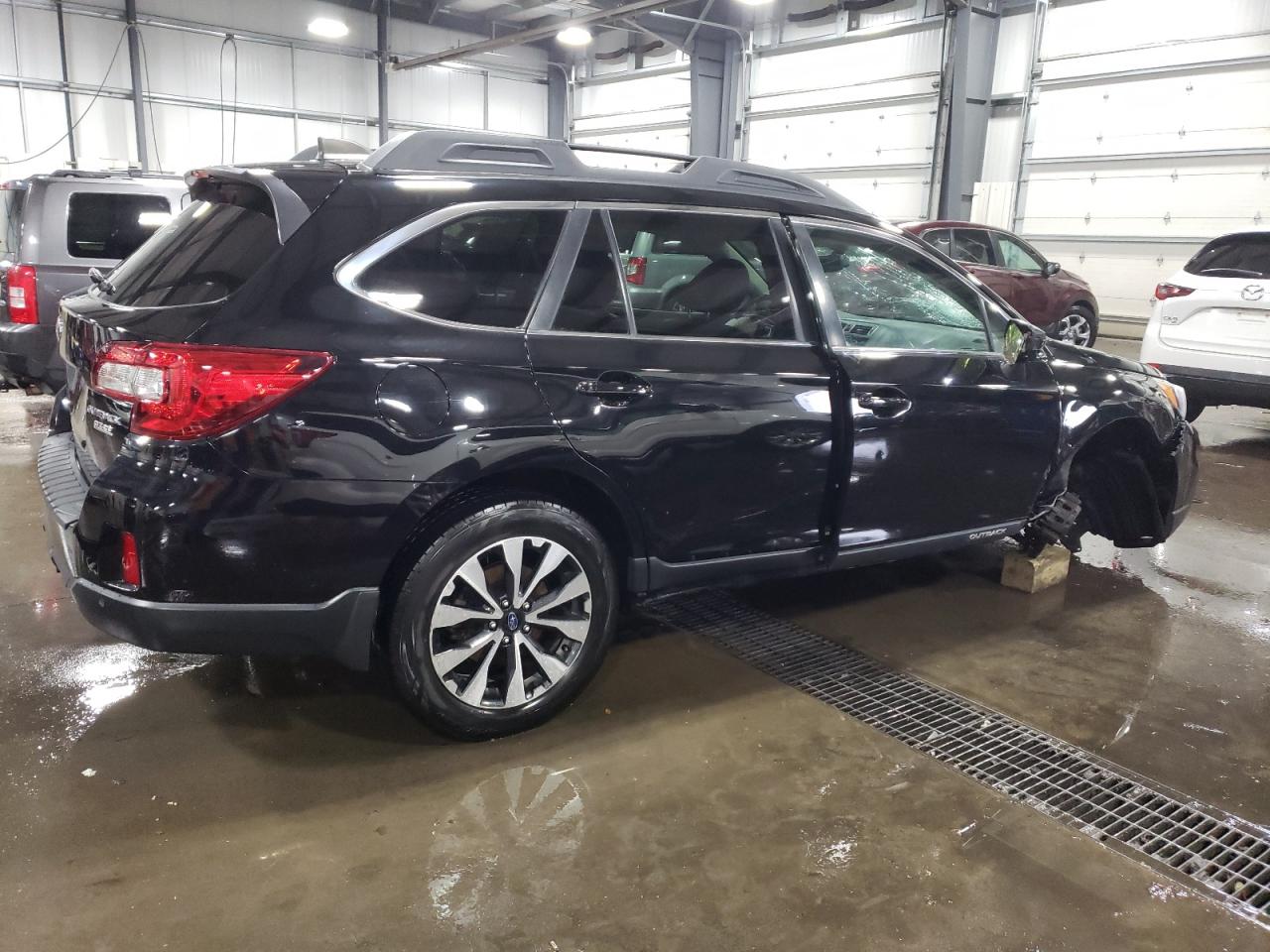 2017 Subaru Outback 2.5I Limited VIN: 4S4BSANC3H3346769 Lot: 77890694