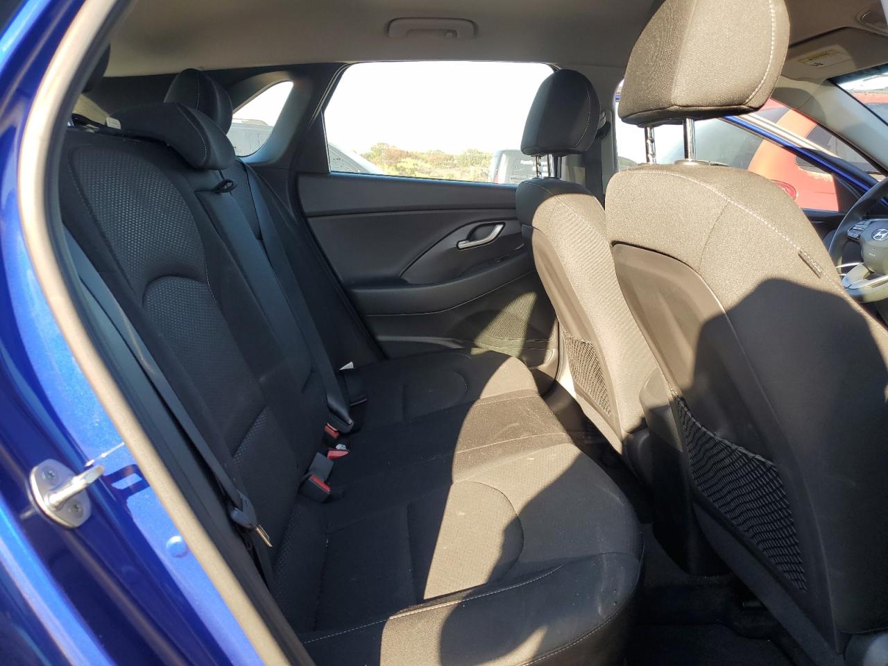 2019 Hyundai Elantra - Image 10