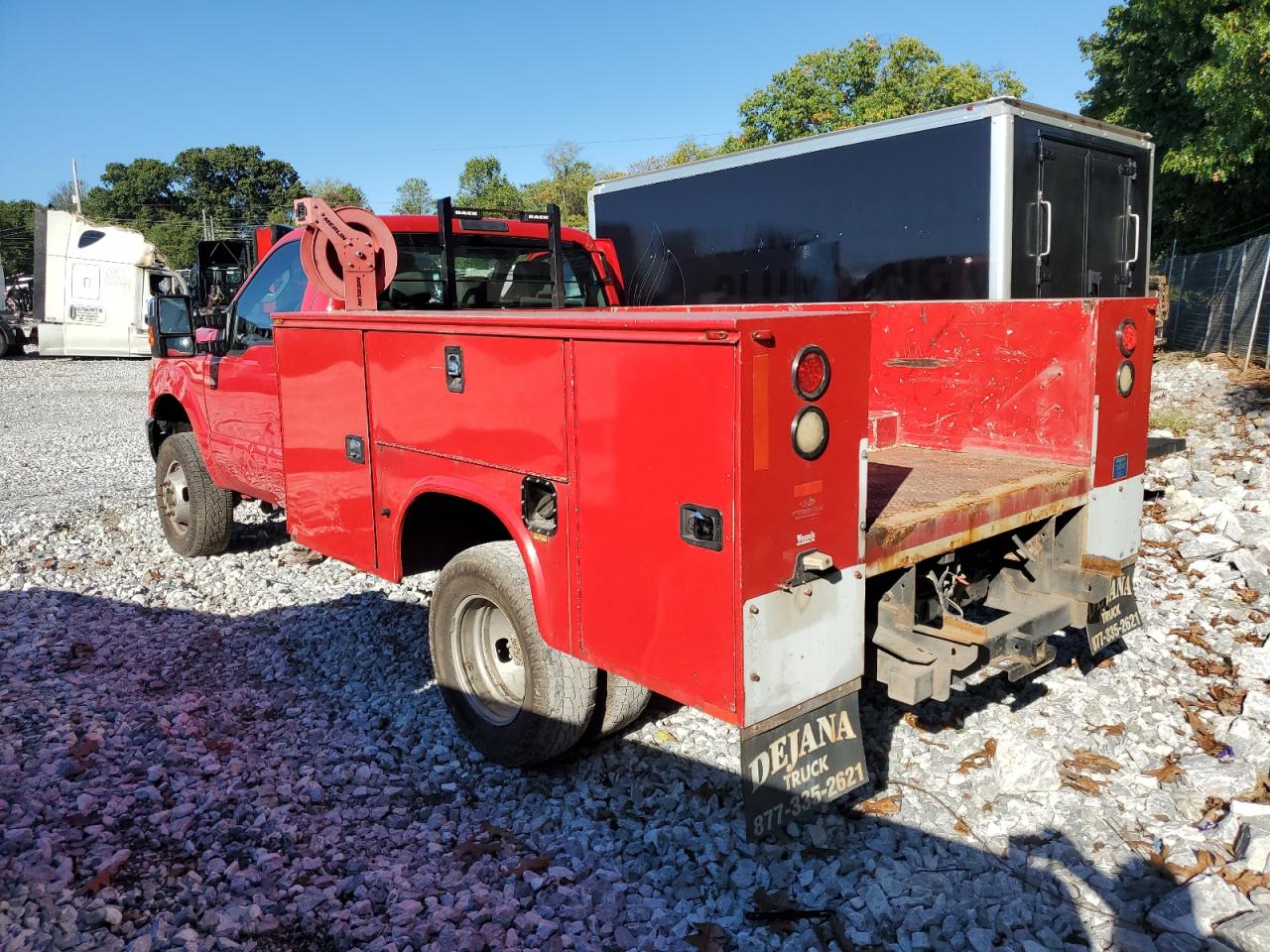 2015 Ford F350 - Image 2