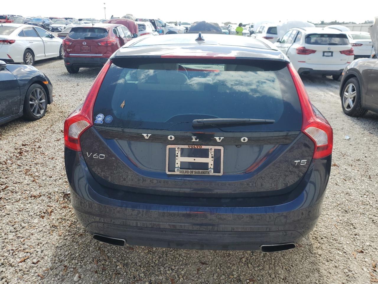 2016 Volvo V60 - Image 6