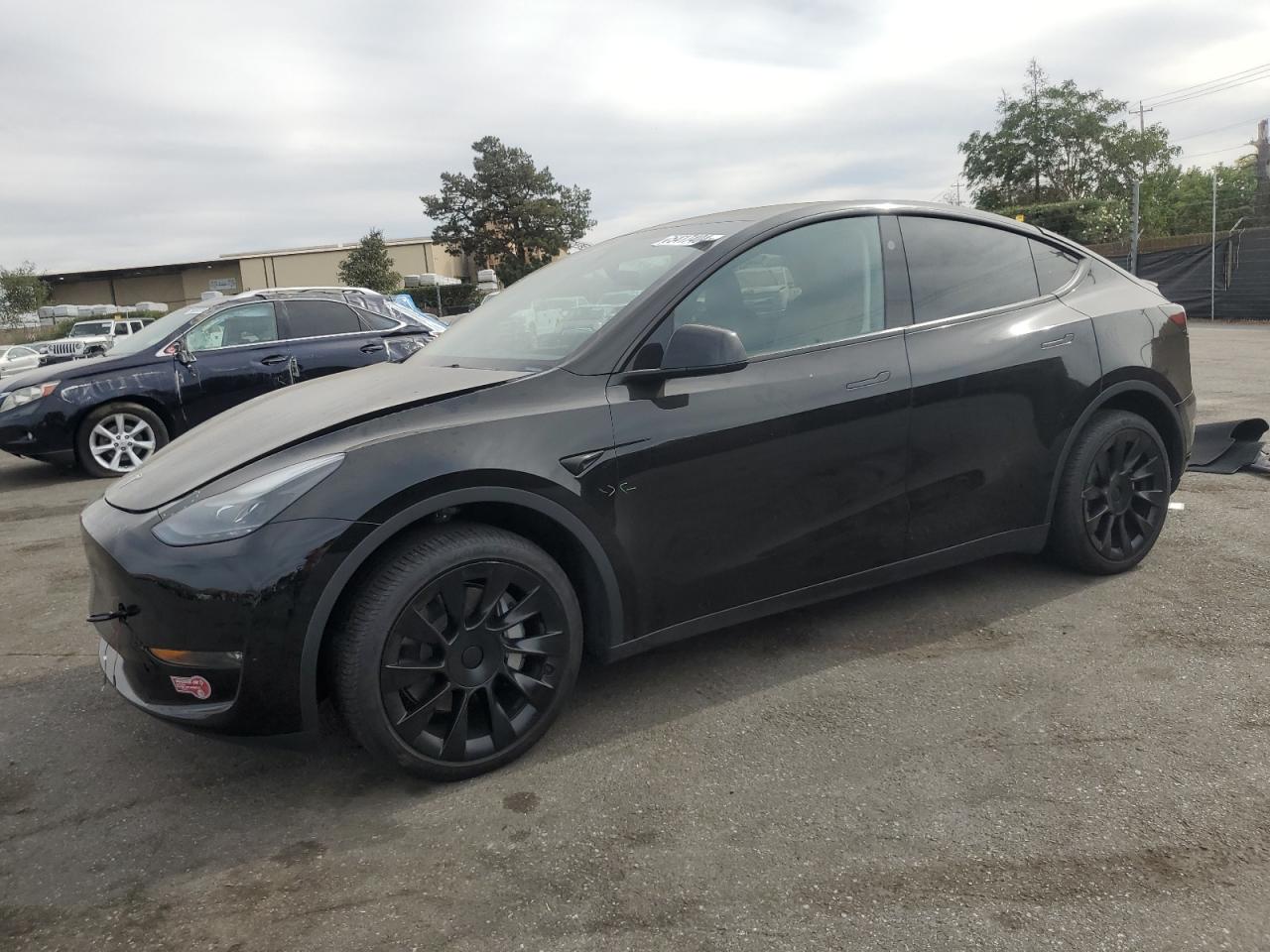 VIN 7SAYGDEE4PA163076 2023 TESLA MODEL Y no.1