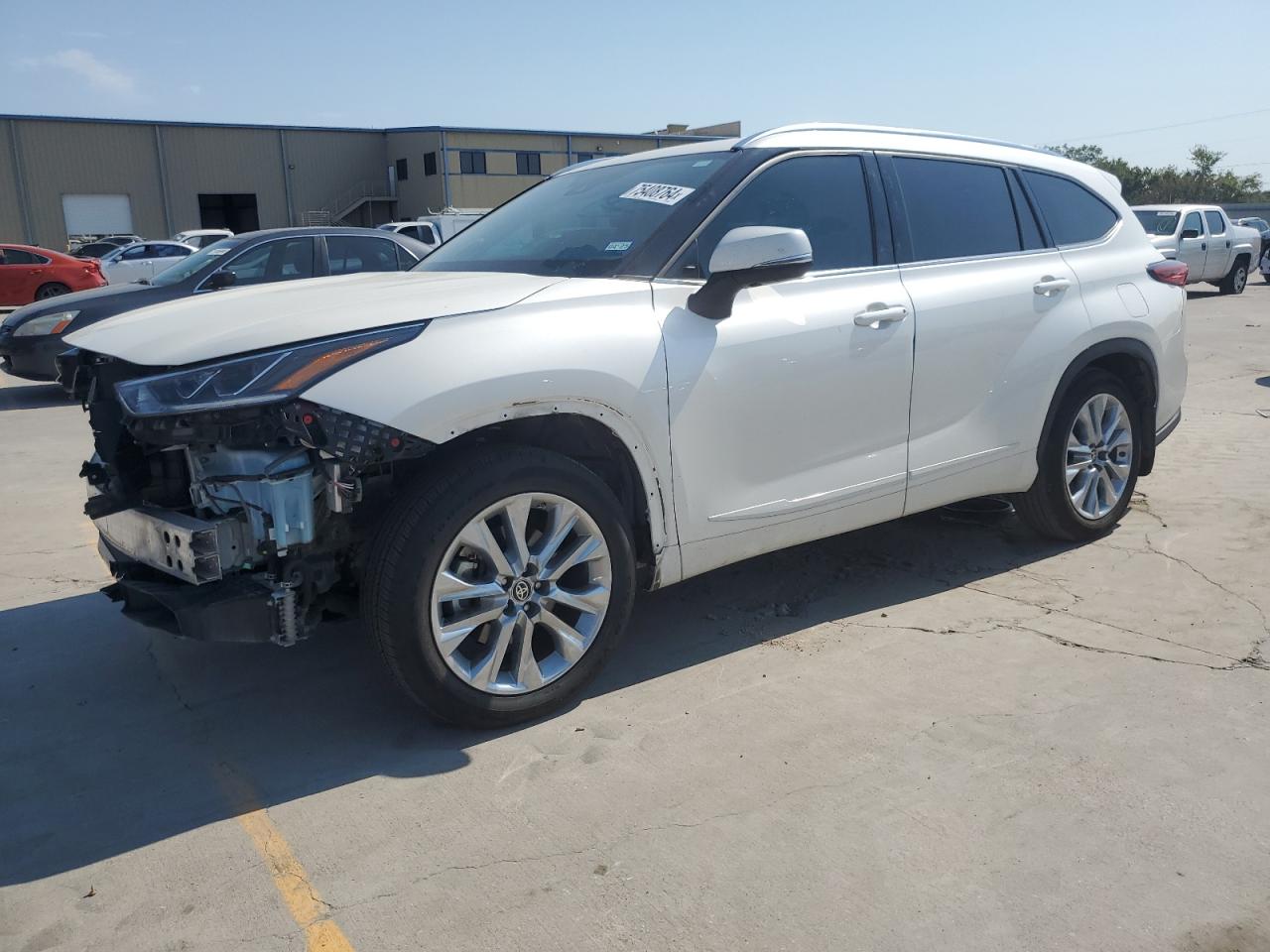 2021 Toyota Highlander - Image 1