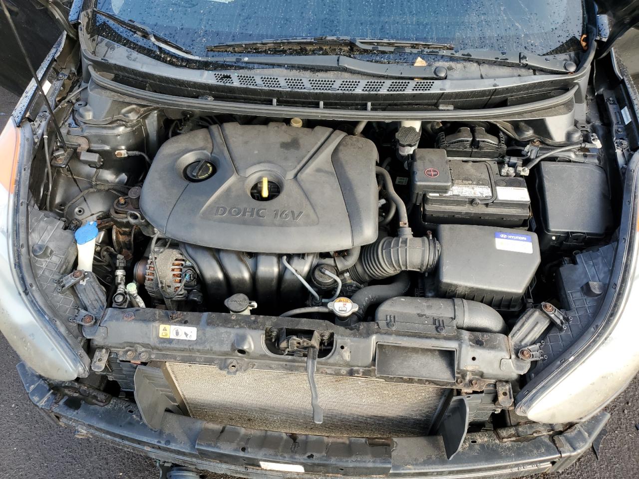 2013 Hyundai Elantra - Image 11
