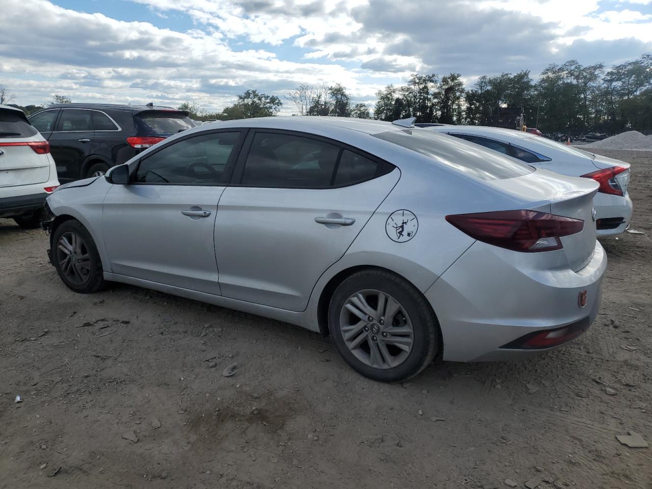 2020 Hyundai Elantra - Image 2