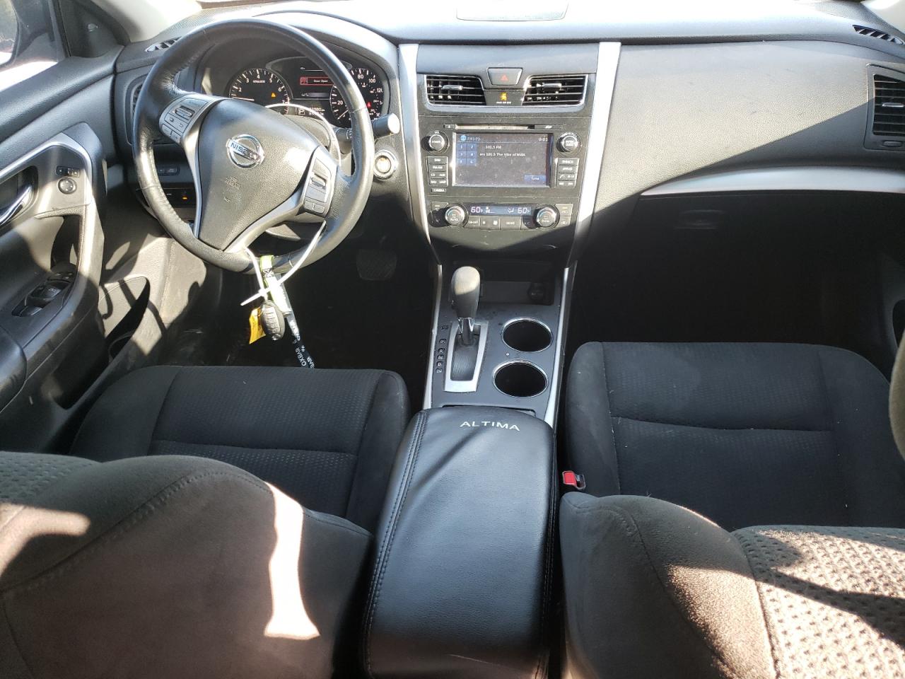 2015 Nissan Altima - Image 8