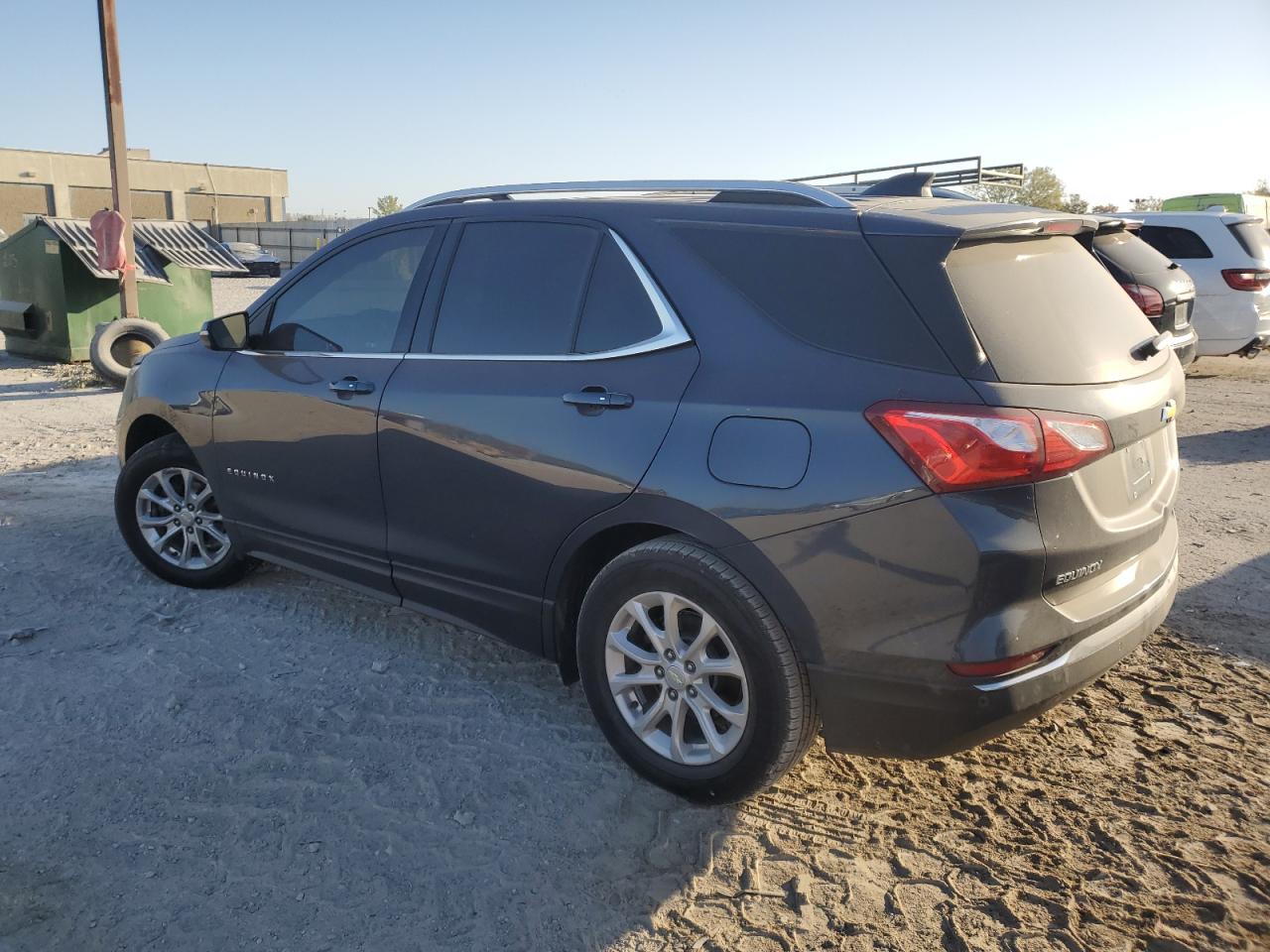 2018 Chevrolet Equinox - Image 2