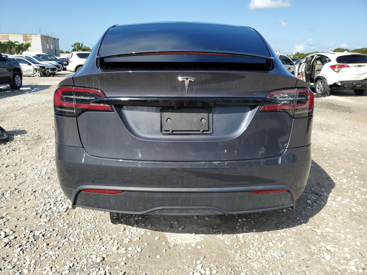 2022 Tesla Model X VIN: 7SAXCBE58NF335072 Lot: 77202054