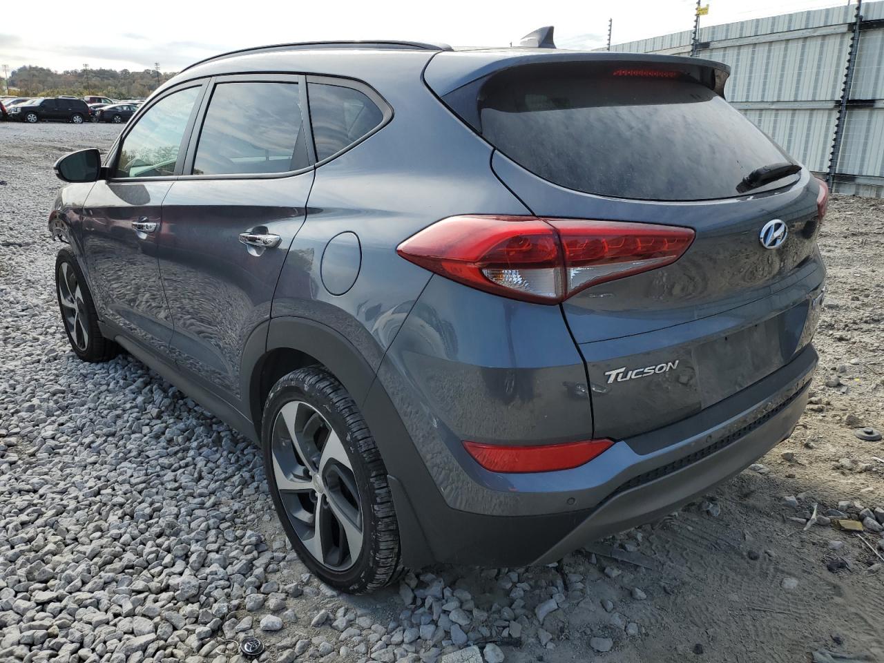2016 Hyundai Tucson - Image 2