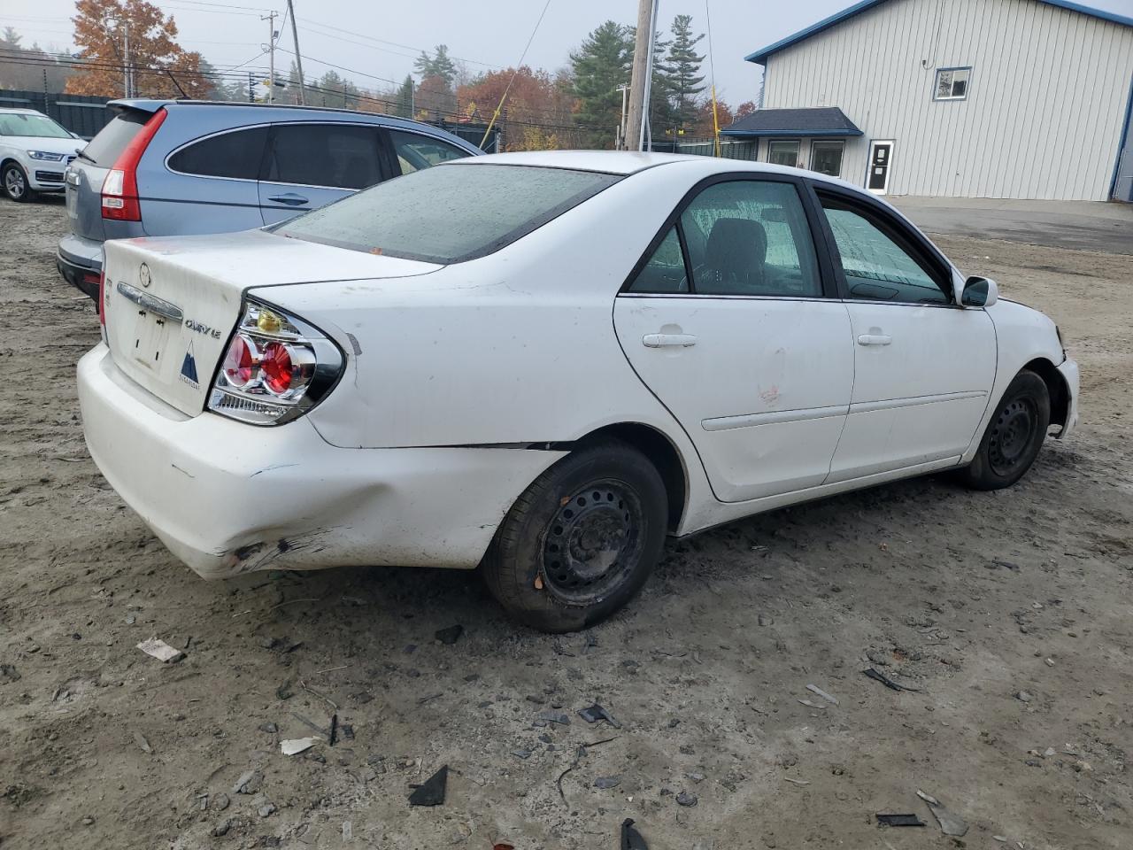 2005 Toyota Camry - Image 3