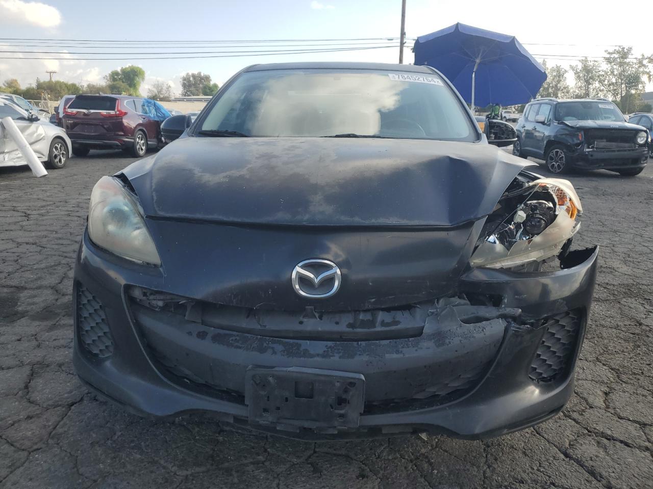 2013 Mazda 3 - Image 5