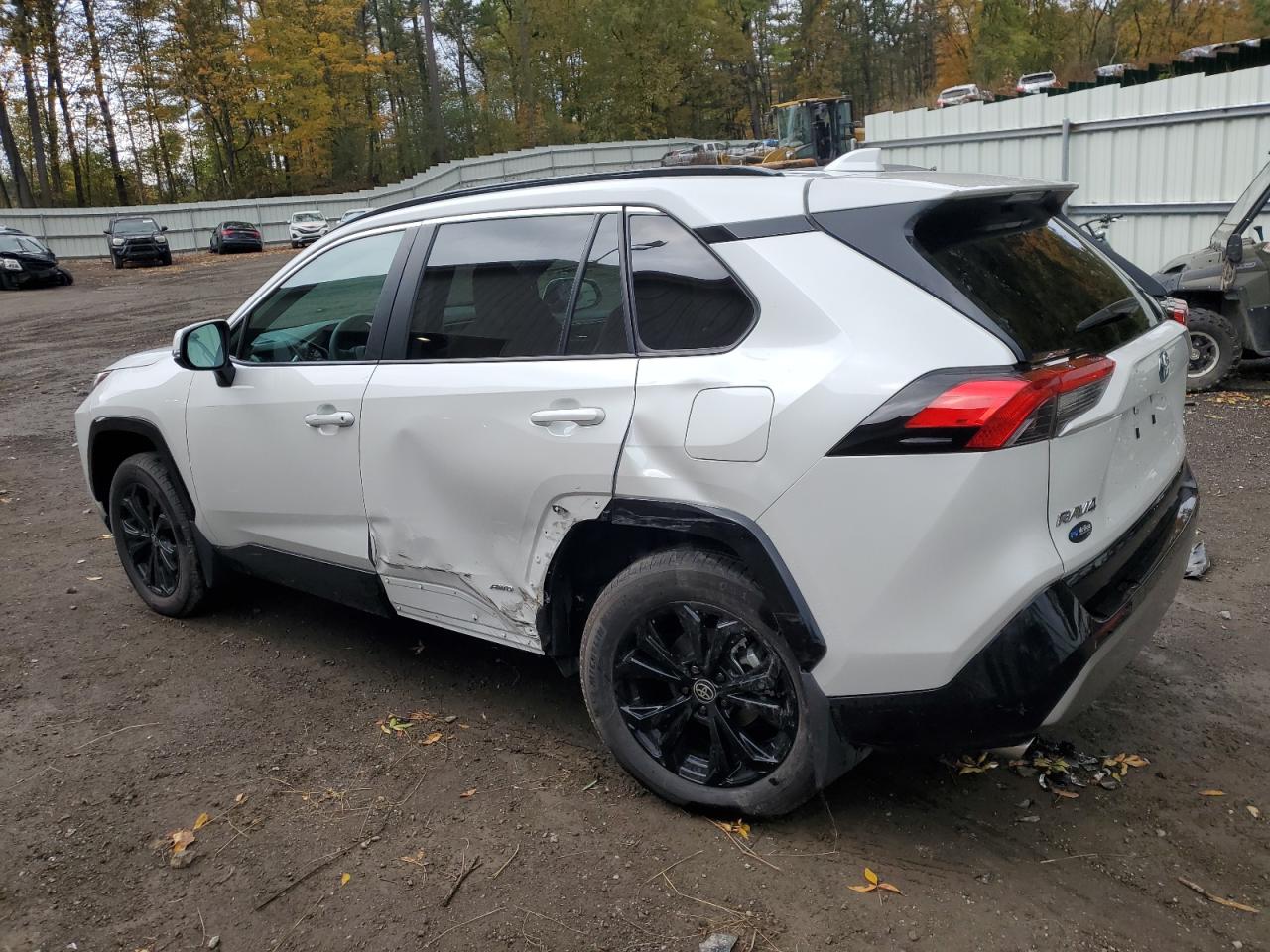 2024 Toyota RAV 4 - Image 2