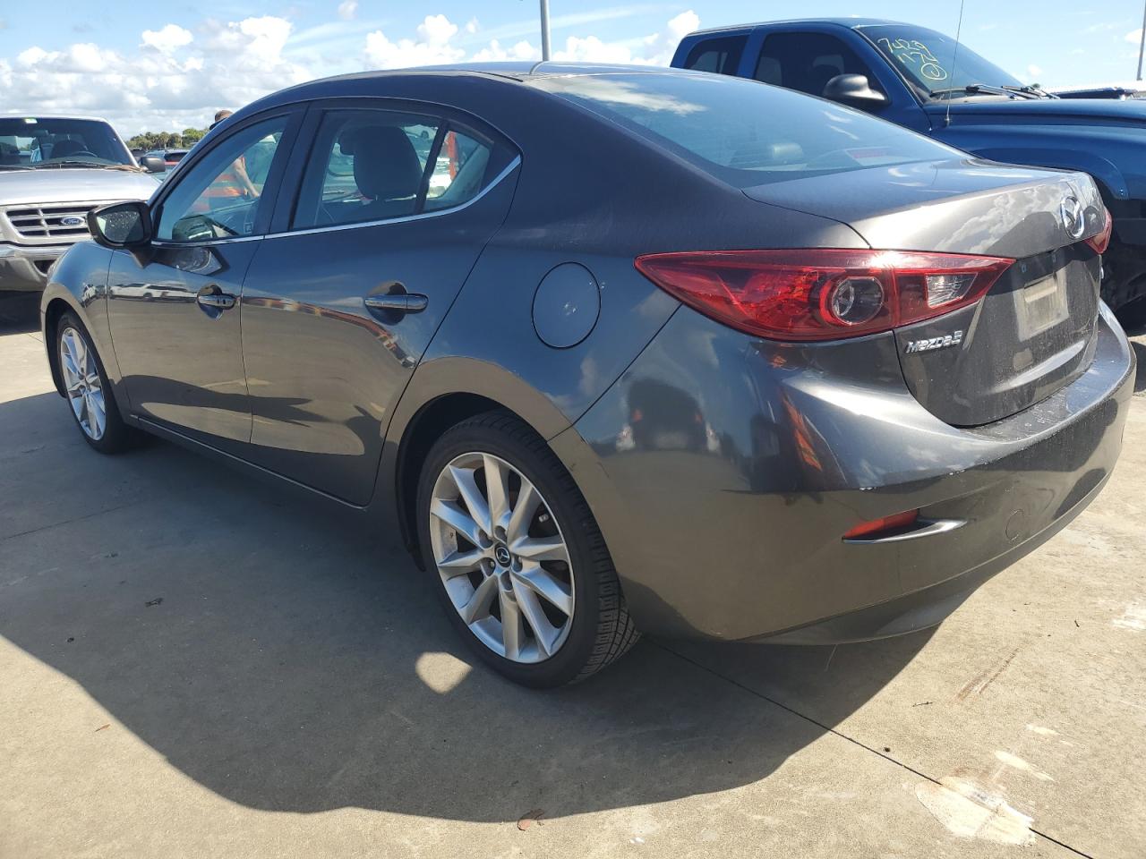 3MZBN1V70HM112924 2017 MAZDA 3 - Image 2