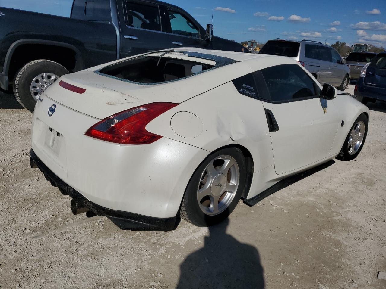 2017 Nissan 370Z - Image 3
