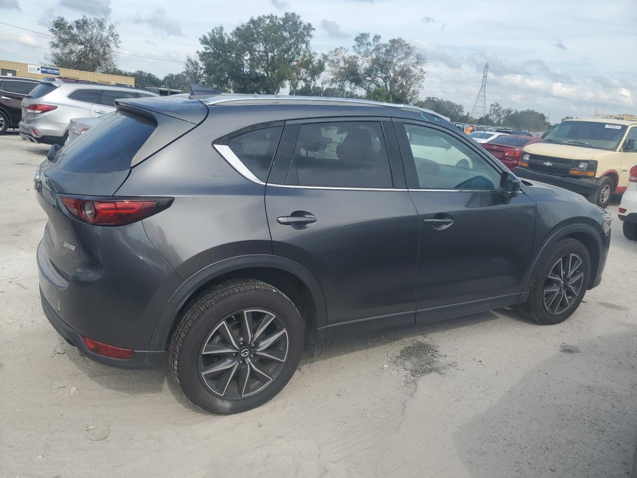2018 Mazda CX-5 - Image 3
