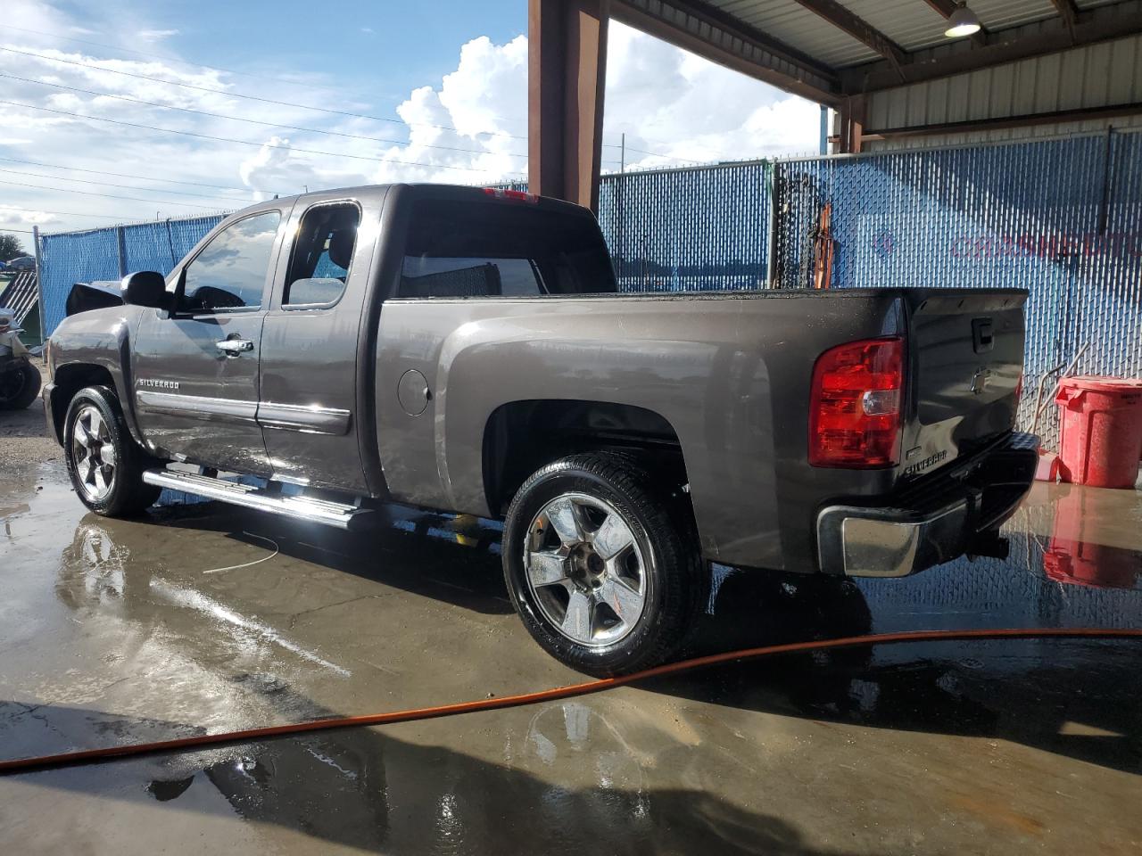 2010 Chevrolet Silverado - Image 2