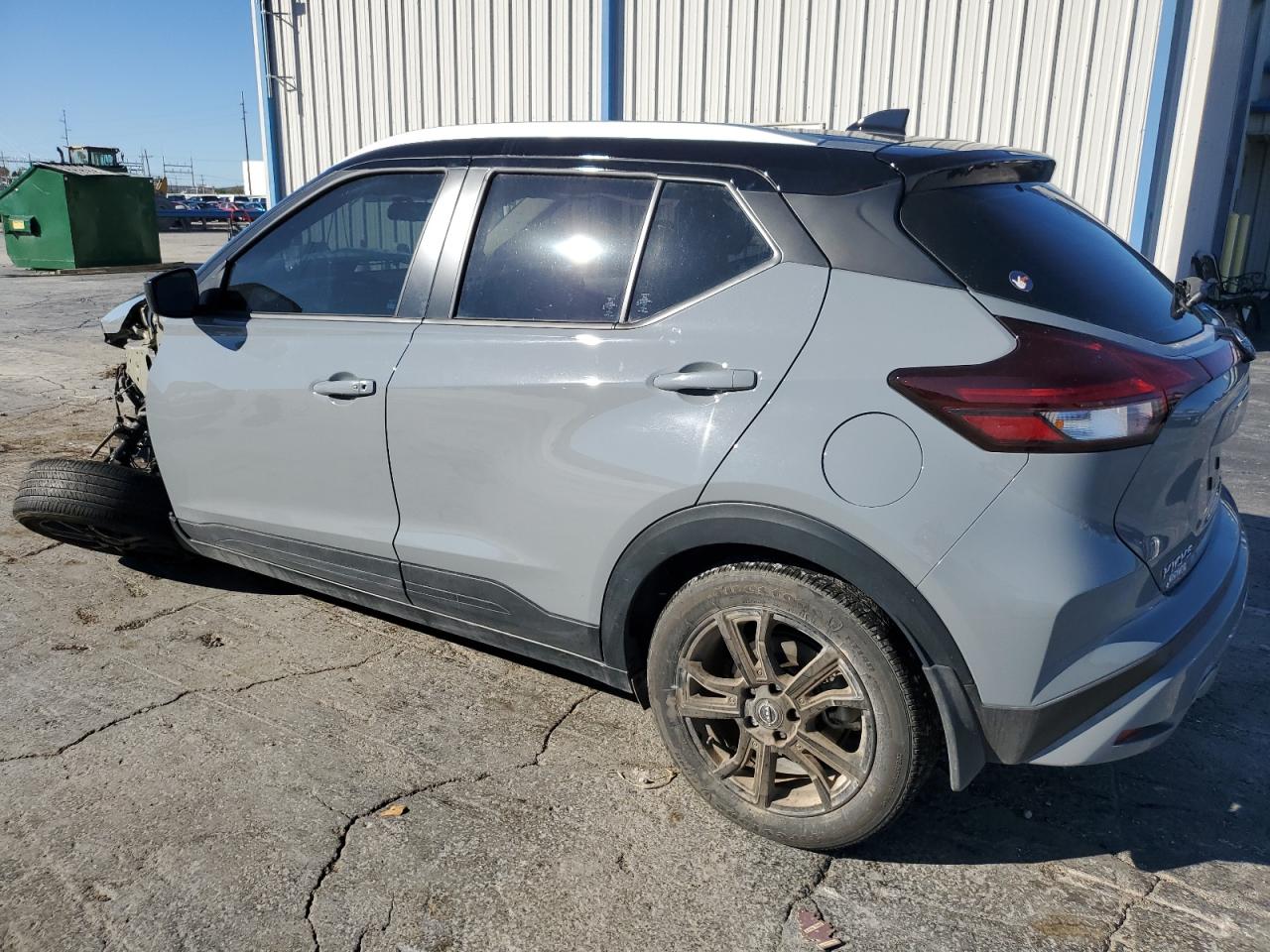 2022 Nissan Kicks - Image 2
