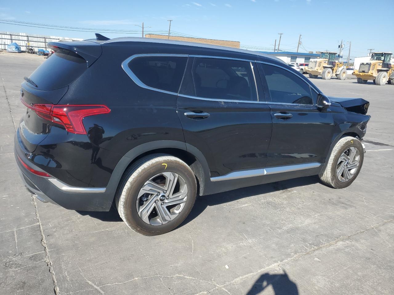 2022 Hyundai Santa Fe - Image 3