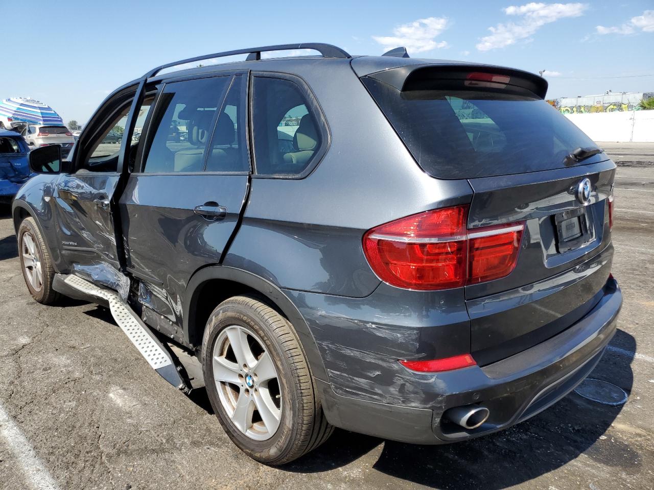 2011 BMW X5 - Image 2