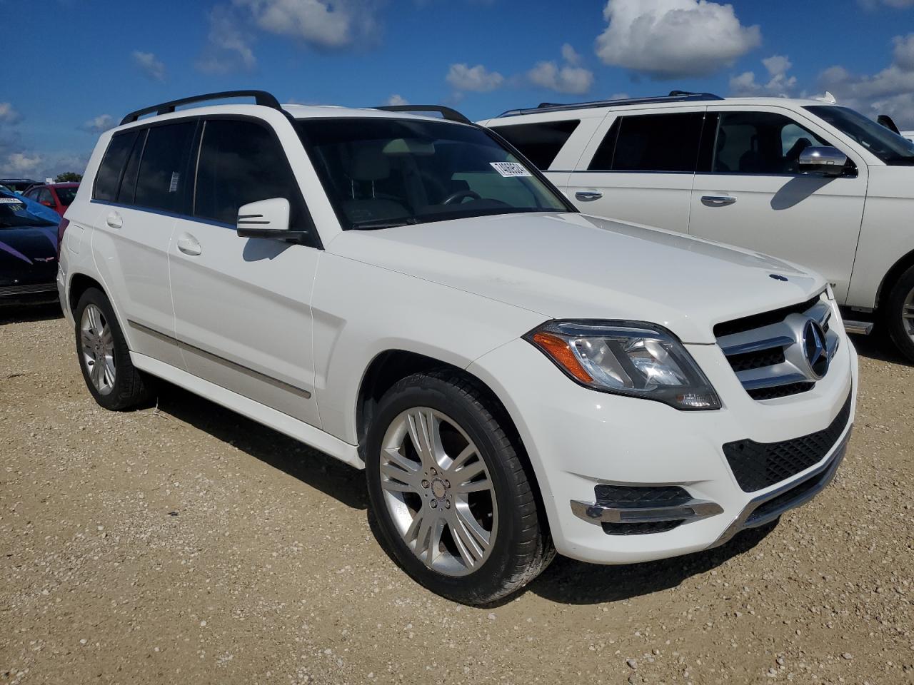 VIN WDCGG5HB3EG239824 2014 MERCEDES-BENZ GLK-CLASS no.4