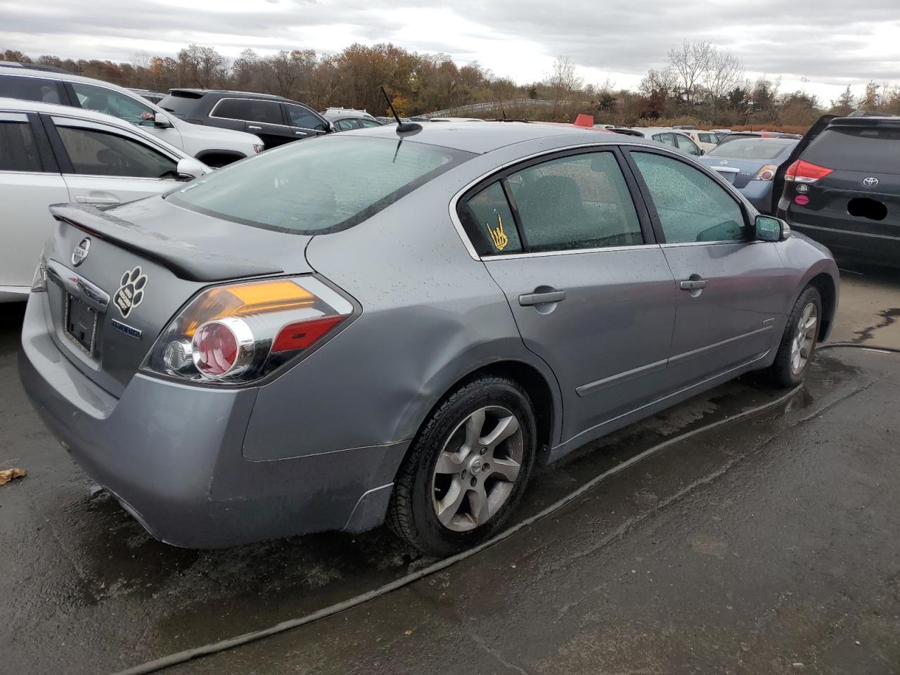 2009 Nissan Altima - Image 3