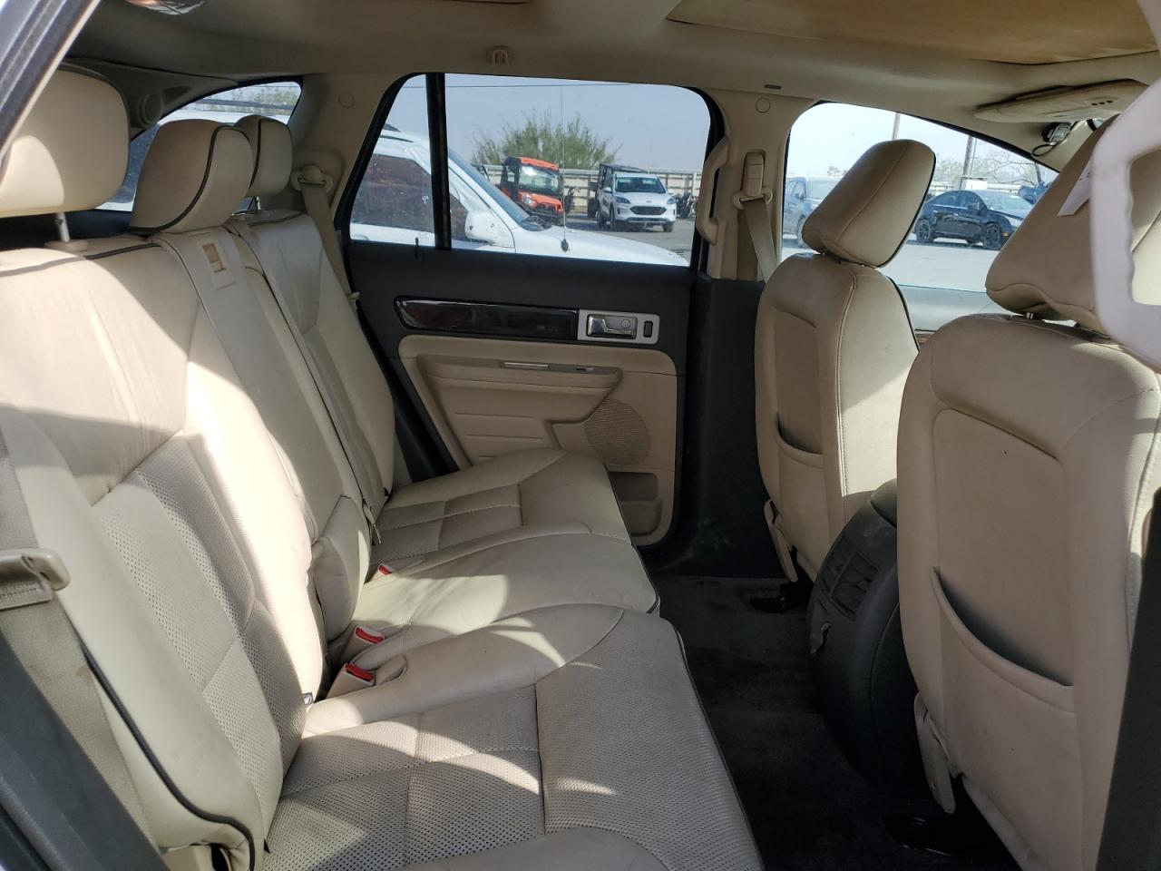 2008 Lincoln MKX - Image 11