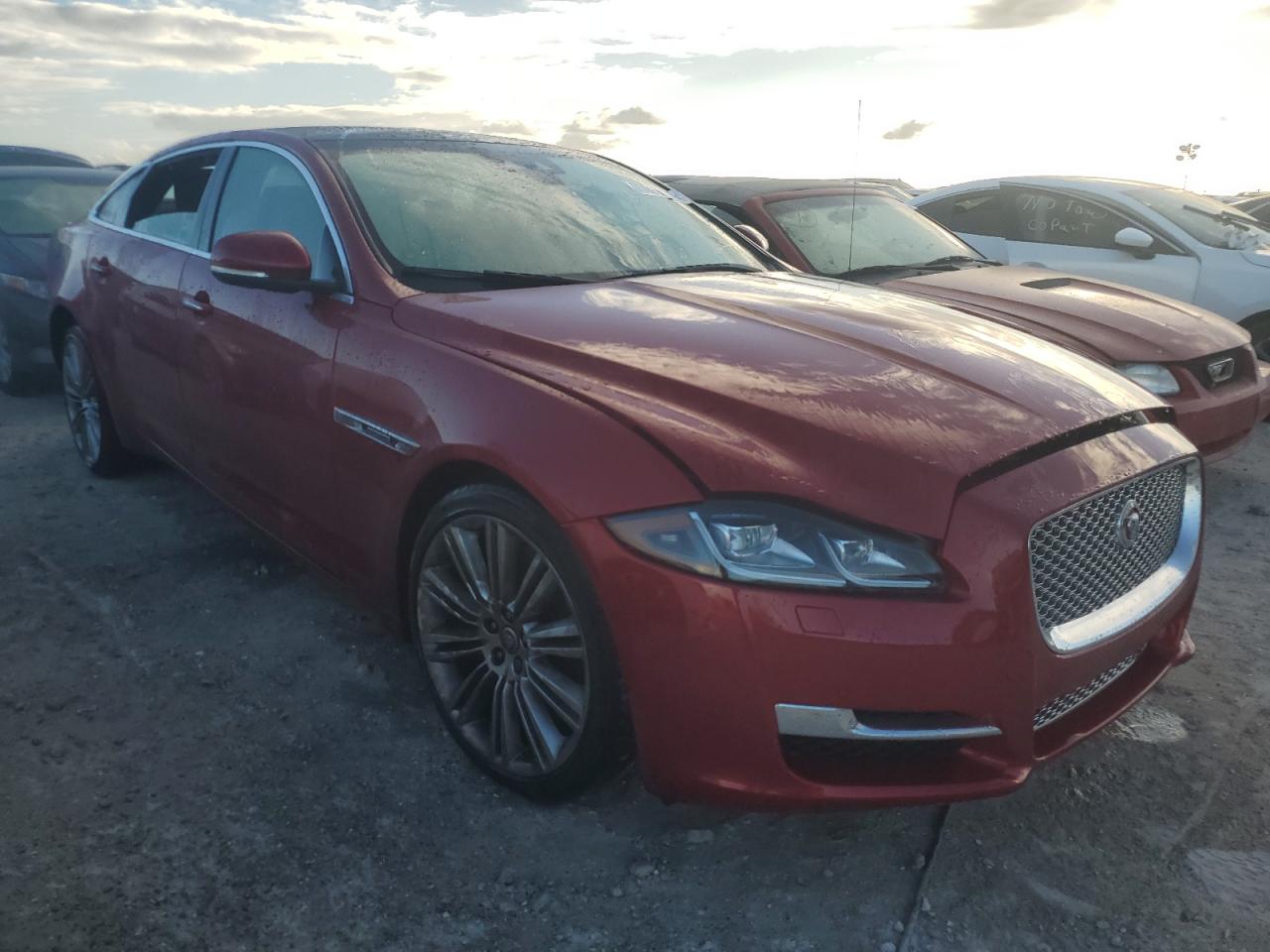 2018 Jaguar XJ - Image 4