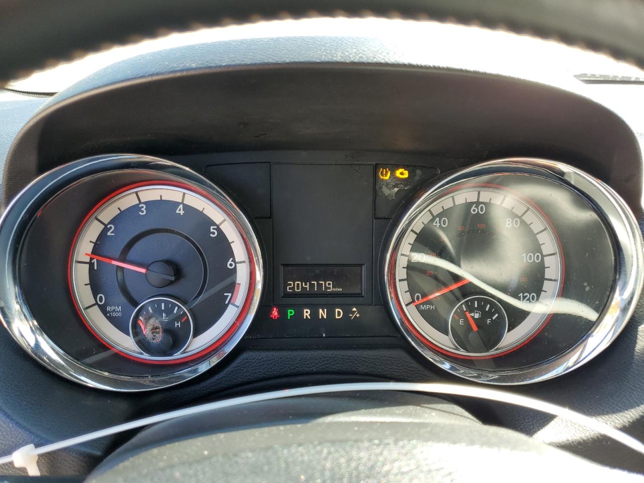 2017 Dodge Caravan - Image 9