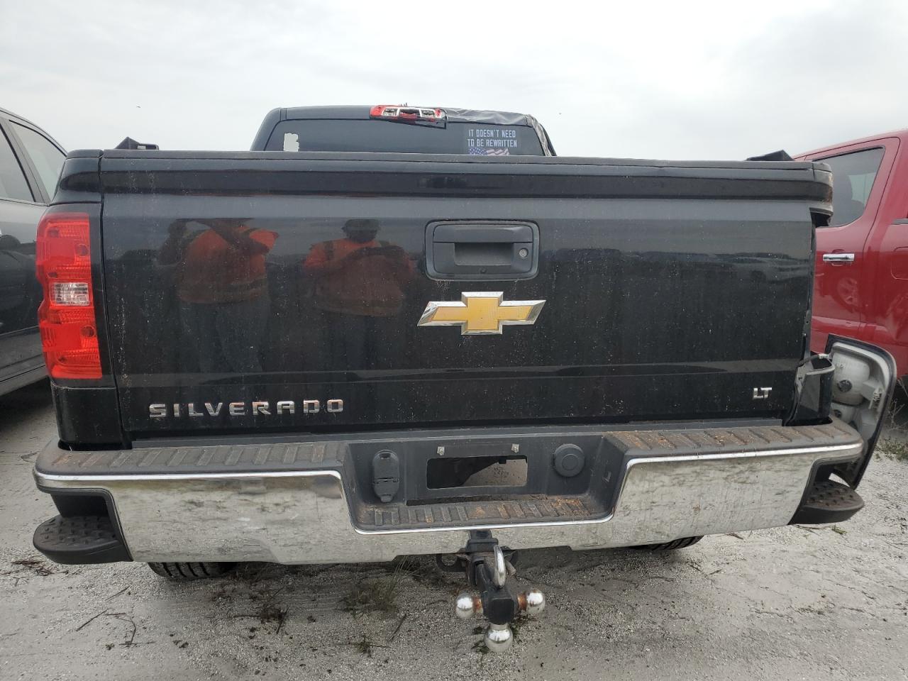 2015 Chevrolet Silverado - Image 6