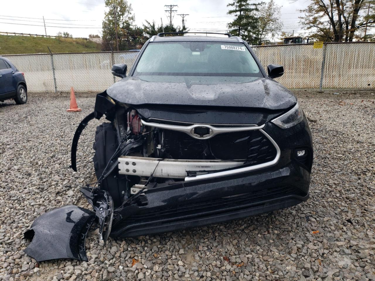 2021 Toyota Highlander - Image 5