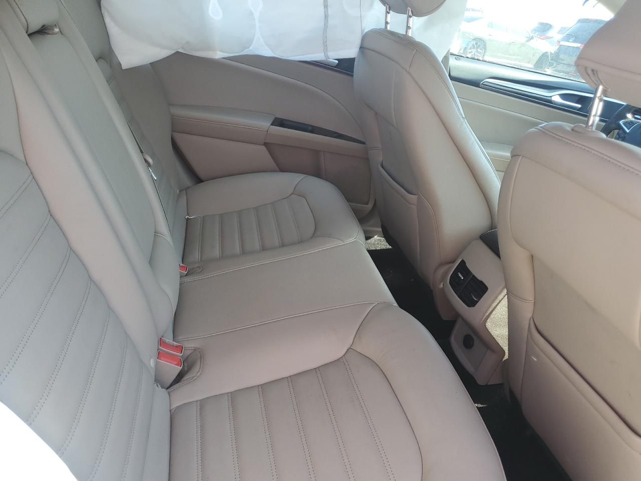 2018 Ford Fusion - Image 11