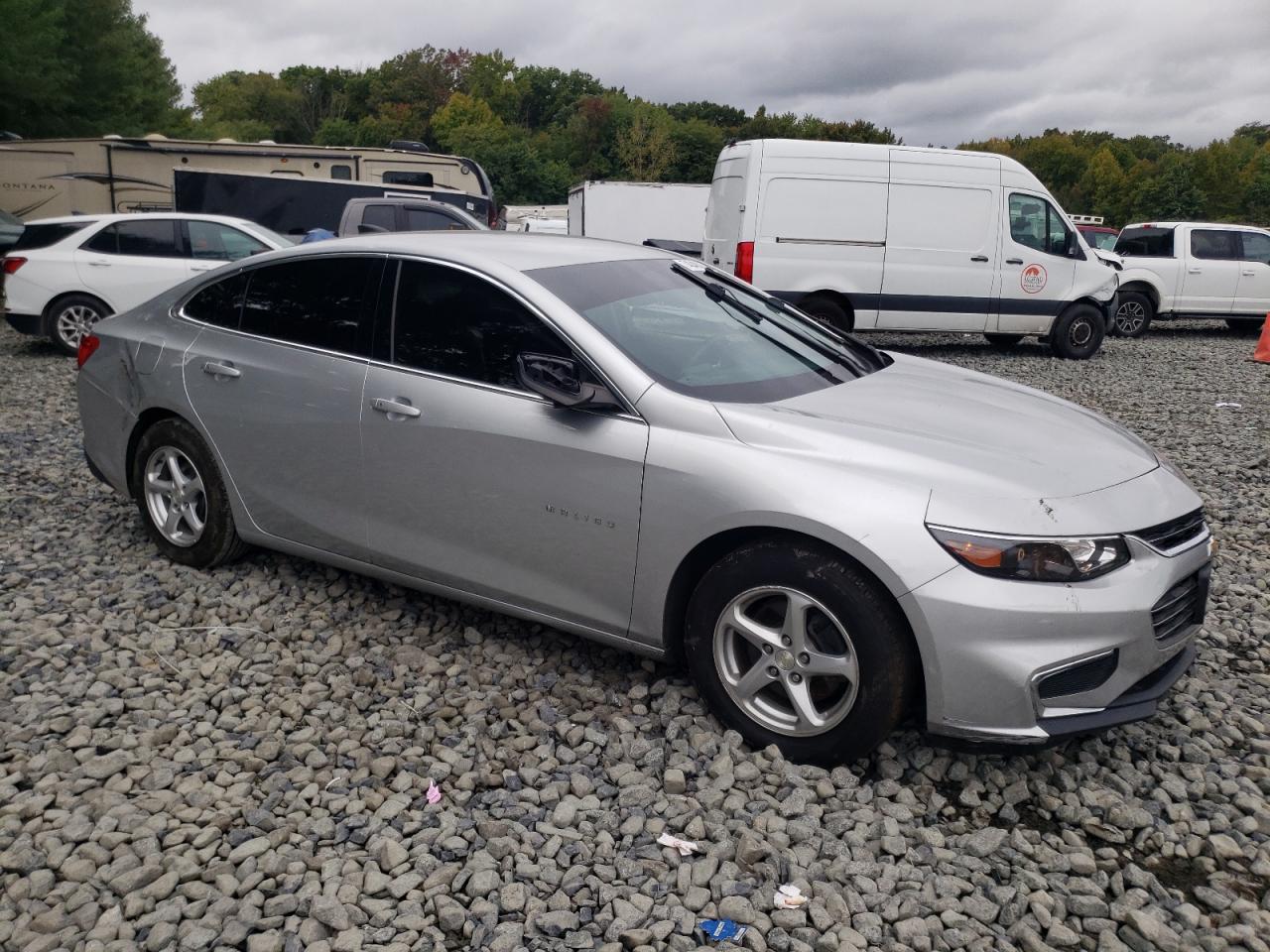 2017 Chevrolet Malibu - Image 4
