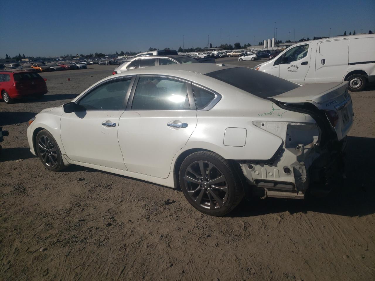 1N4AL3AP1JC208936 2018 NISSAN ALTIMA - Image 2