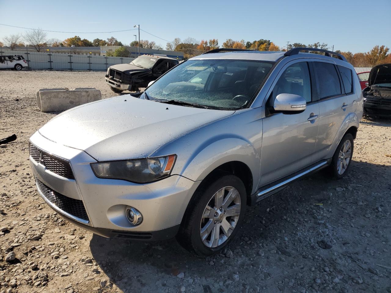 2012 Mitsubishi Outlander - Image 1
