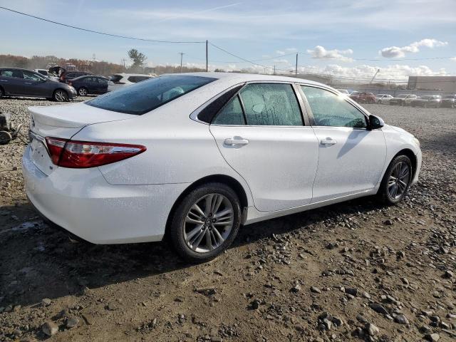  TOYOTA CAMRY 2015 Білий