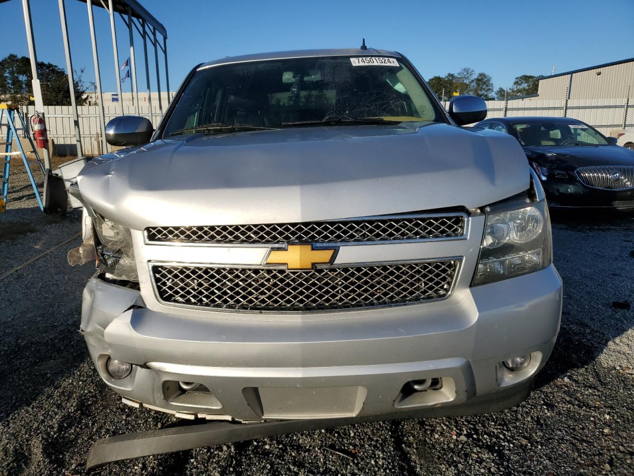 2014 Chevrolet Suburban - Image 5
