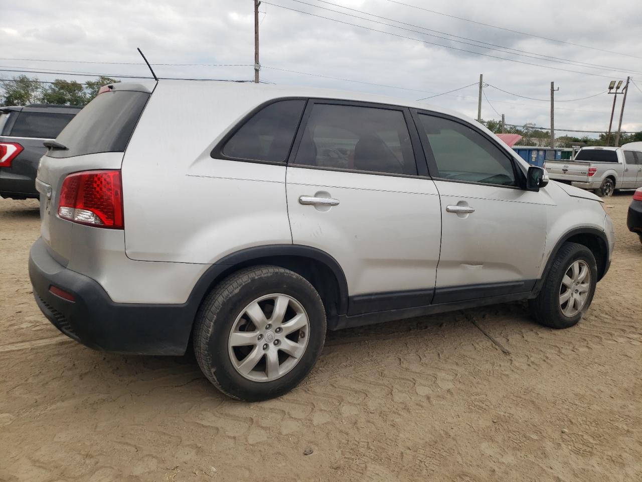 2011 Kia Sorento - Image 3