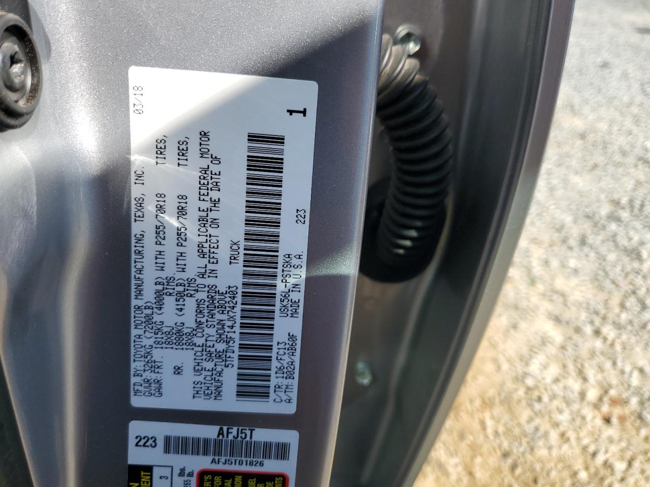 5TFDY5F14JX742403 2018 Toyota Tundra Crewmax Sr5