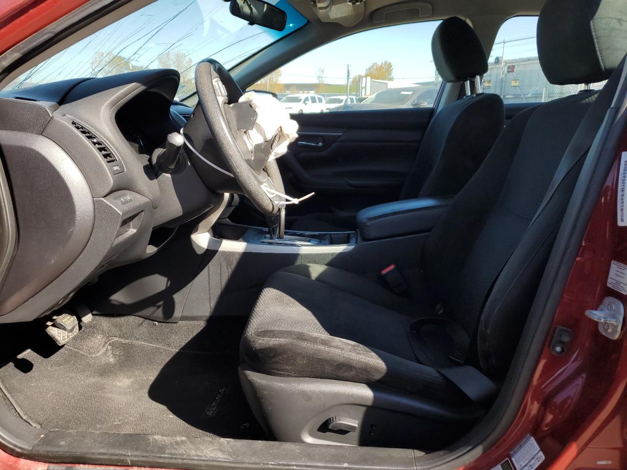 2015 Nissan Altima - Image 7