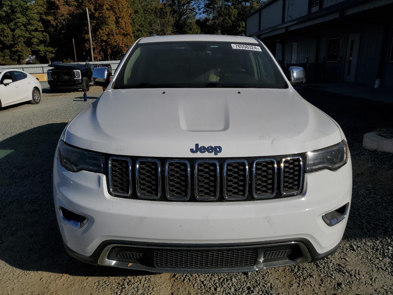 2017 Jeep Grand Cherokee - Image 5