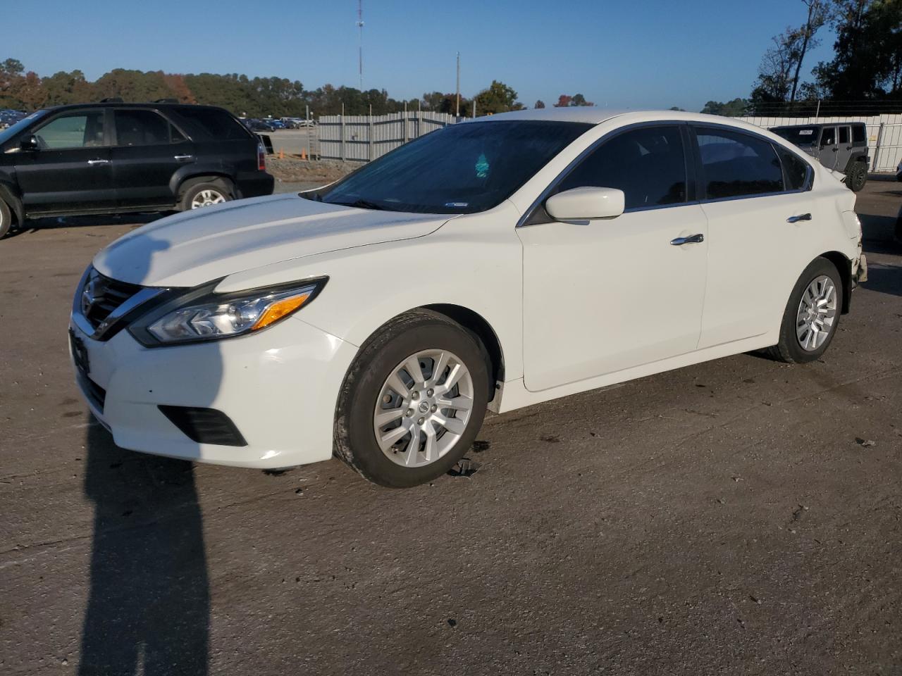 2016 Nissan Altima - Image 1