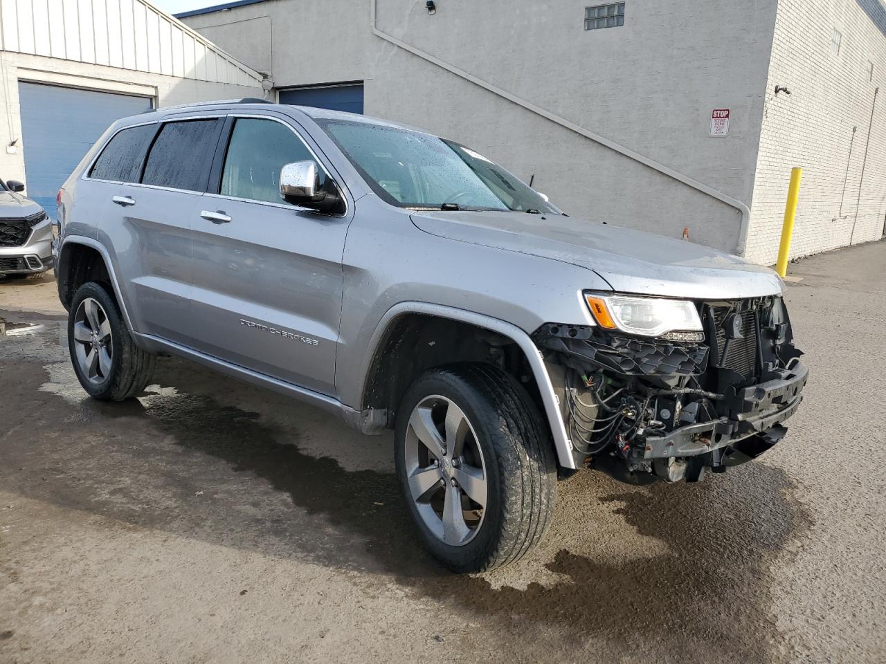 2015 Jeep Grand Cherokee - Image 4