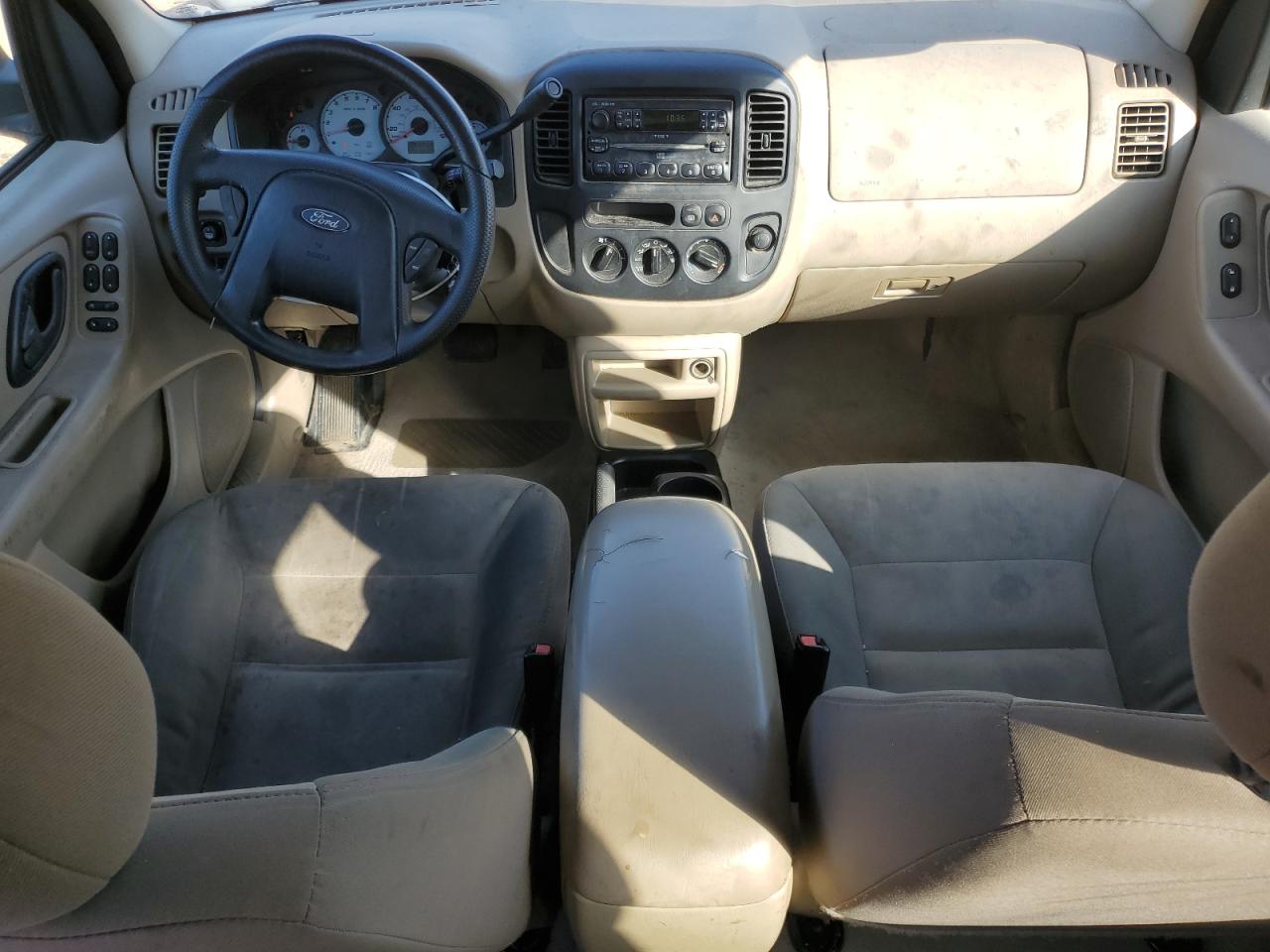 2004 Ford Escape Xls VIN: 1FMYU02124KA55875 Lot: 77009864