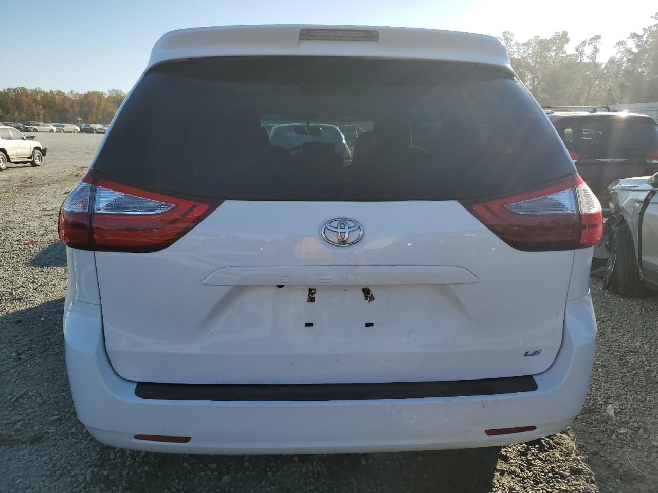 5TDKZ3DC4HS854809 2017 Toyota Sienna Le