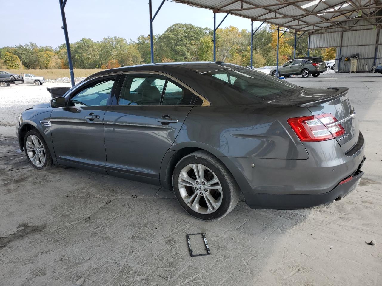 VIN 1FAHP2H89FG201955 2015 FORD TAURUS no.2