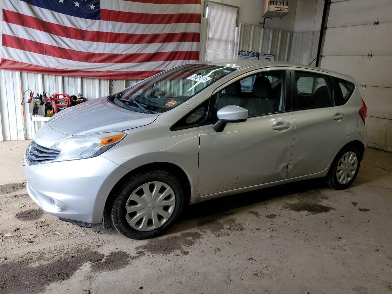 2015 Nissan Versa - Image 1